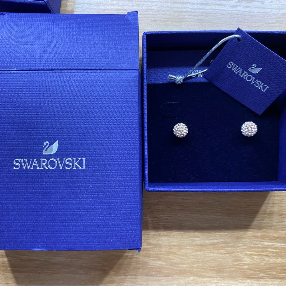 Swarovski pink glitter stud earrings NWT